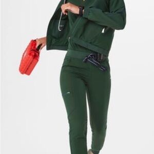 Women’s FIGS British Racing Green Jogger scrub set
